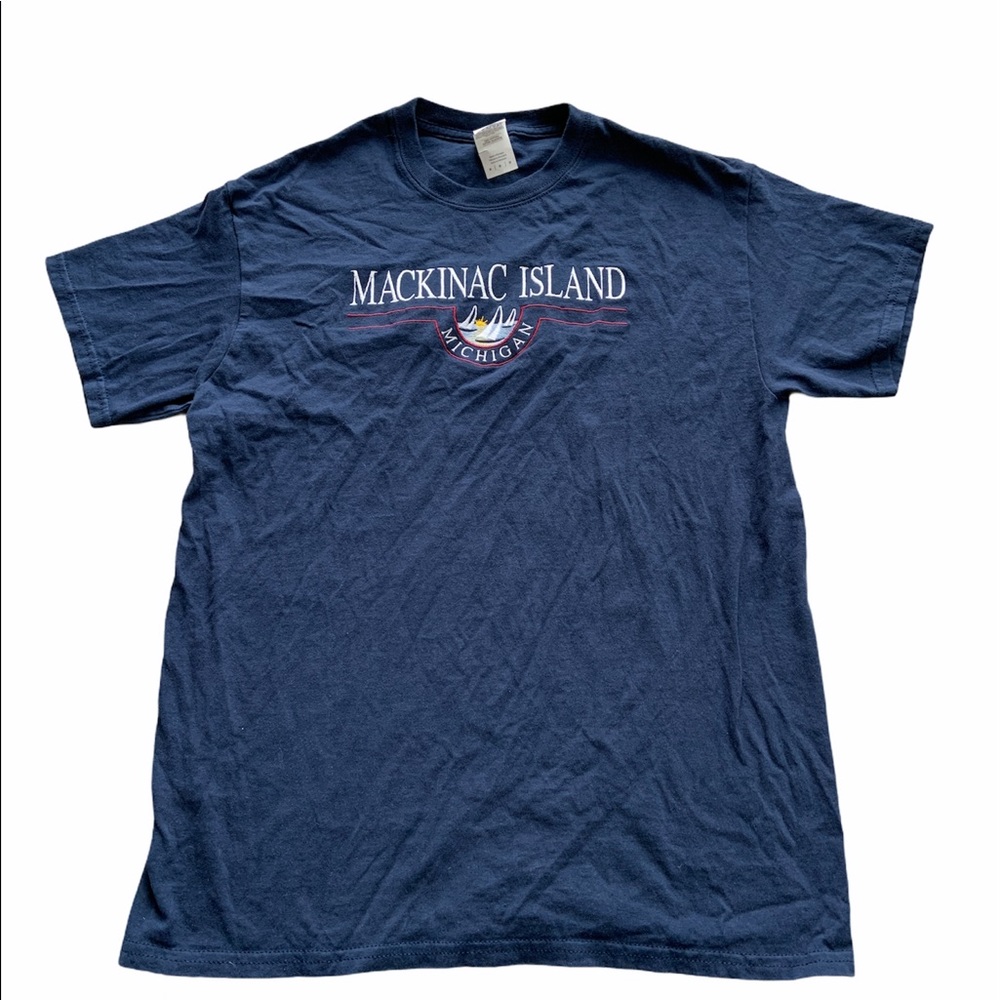 ✶ ✶ MACKINAC ISLAND, MICHIGAN EMBROIDERED ✶ ✶